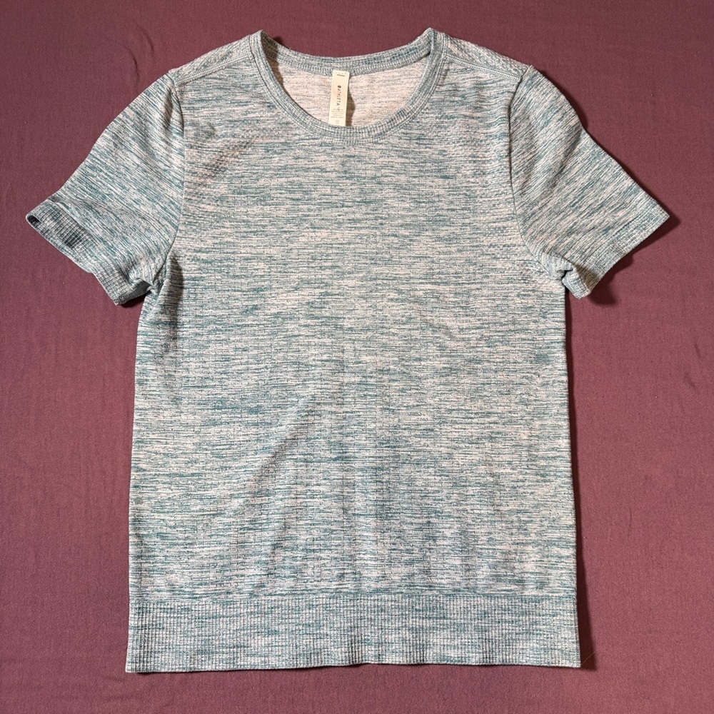 Athleta In Motion Seamless Heather Tee in Heather Light Blue - Size XXS